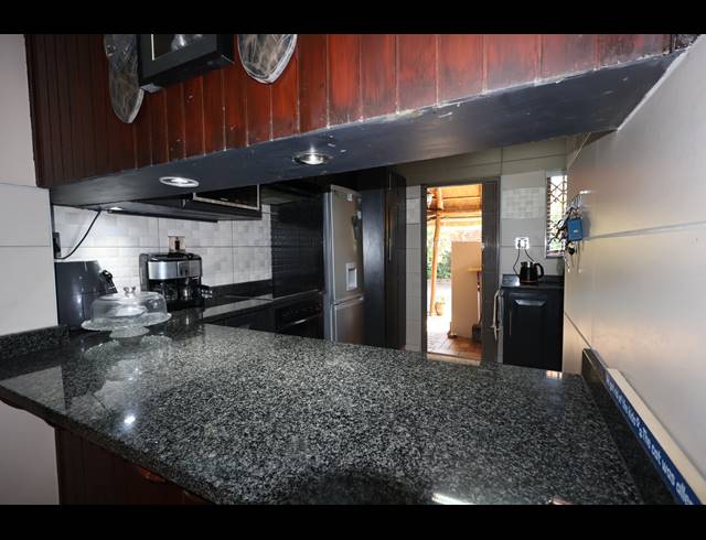 3 BEDROOM HOUSE FOR SALE IN BEACON BAY